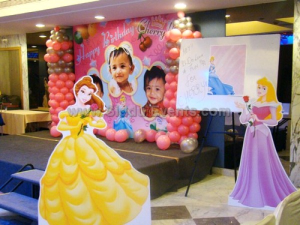 Baby Photo And Princess Theme Decoration