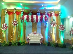 Gold & White Traditional Decoration