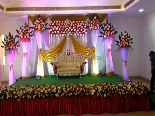 Elegant Wedding Backdrop Decoration