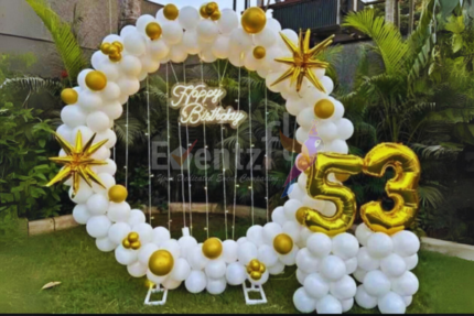 Royal White & Gold Ring Decor