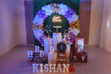 Whity Ring Decor