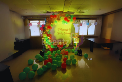 Red & Green Ring Decor