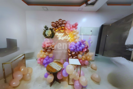 Lavish Arch Decor
