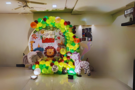 Jungle Theme Ring Decor
