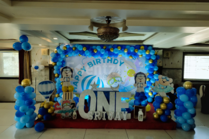 Parachute Theme Balloon Decor