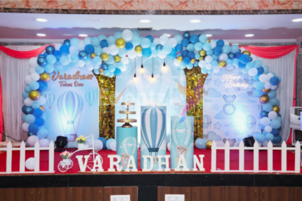 Elegant Hot Air Balloon Theme Decor